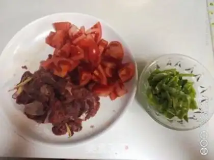 Make Cream tomato beef step 0