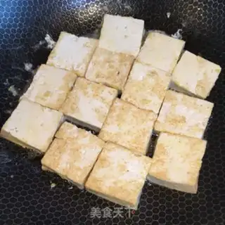 Make Garlic eggs and tofu step 5