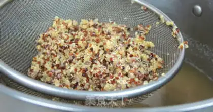 Make Quinoon onions step 1