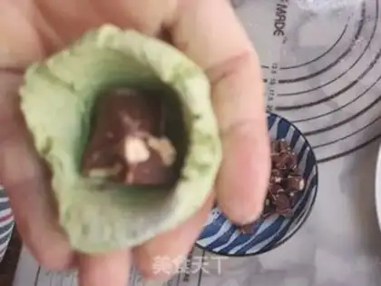 Make Chocolate nuts step 3