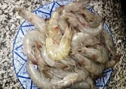 Make Garlic shrimp step 0