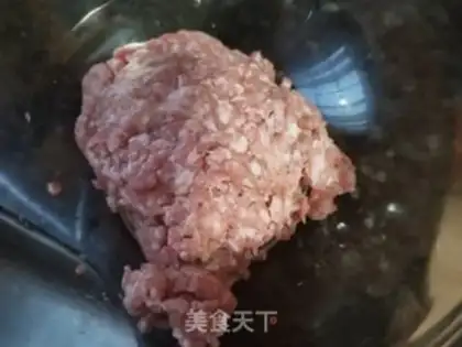 Make Onion porkballs step 0