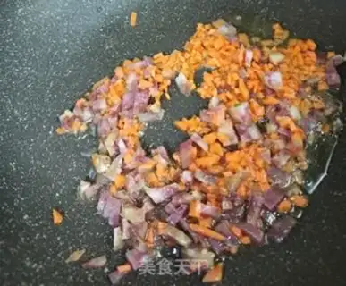 Make Carrot sausage fried rice step 2