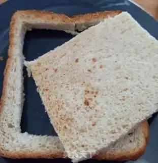Make Yogurt-fruit toast step 1