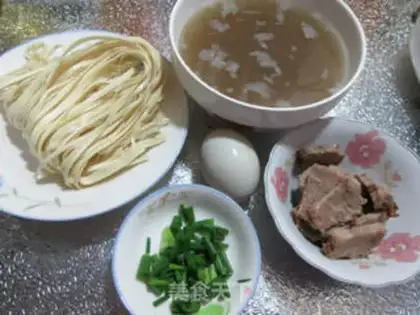 Make Duck egg beef noodles step 0