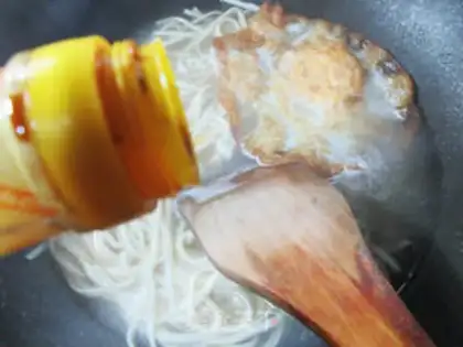 Make Duck egg beef noodles step 3
