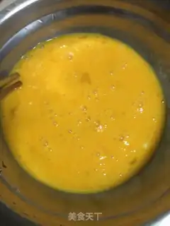 Make Cinnamon eggs step 1