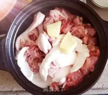 Make Coconut chicken soup step 1