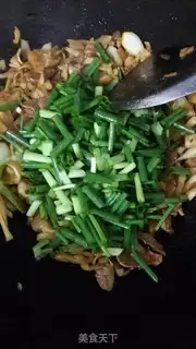 Make Cracker and fried meat step 8
