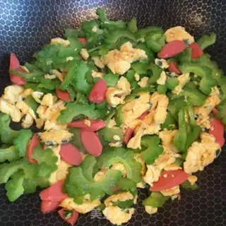 Make Eggs and ham and bitter melons step 6