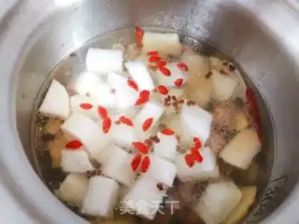 Make Roach and lamb stew step 4