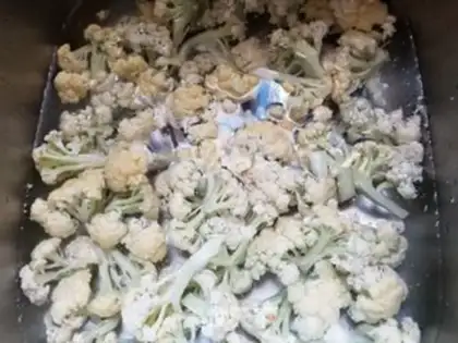 Make Garlic pastries step 2