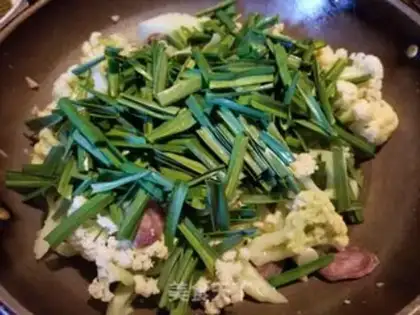 Make Garlic pastries step 8