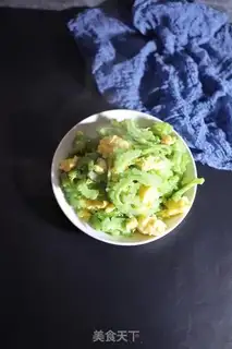 Make Eggs and guacamole step 6
