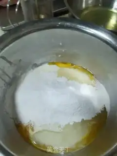 Make Yogurt cake step 2