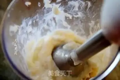 Make Homemade light cream step 1