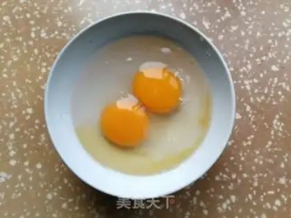 Make Straw fried eggs step 2