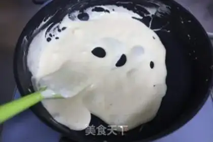Make Strawberry crawberry with twigs step 3