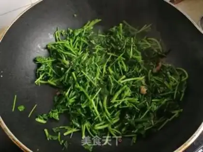 Make Straw fried eggs step 5