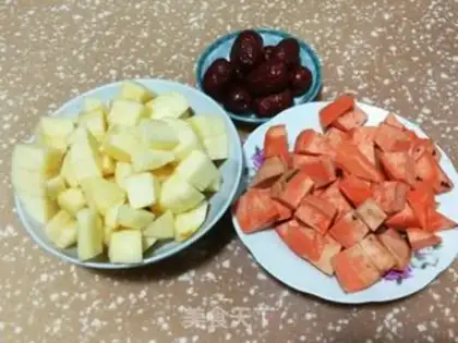 Make Apple-tree-fresh potato soup step 0