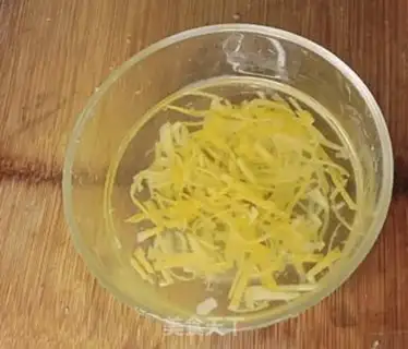 Make A grapefruit tea step 2