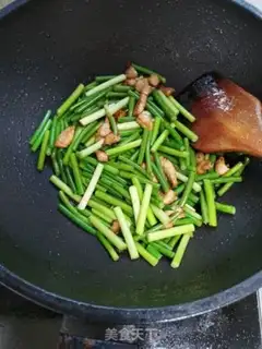 Make Garlic mussels step 4