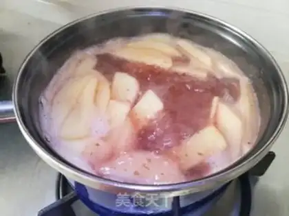 Make Carrot apple bone soup step 1