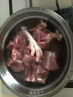 Make Carrot apple bone soup step 2