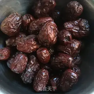 Make Three steamed red dates step 5