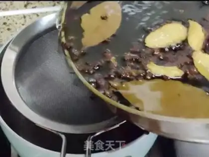 Make Red onion spicy sauce step 5