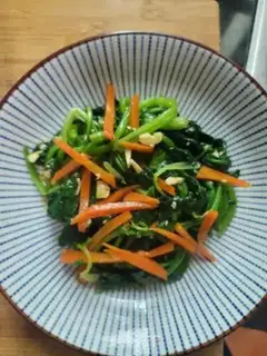 Make Spinach with cashew nuts step 7