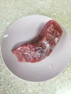 Make Golden pins and mushroom beef step 0