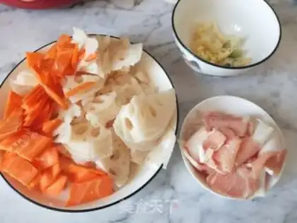 Make Sliced carrots step 1