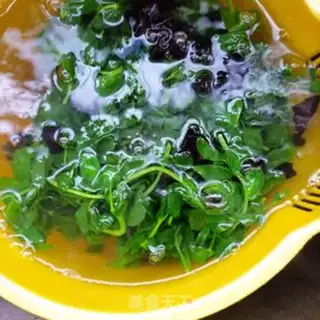 Make Sweet peas with chicken chests step 8