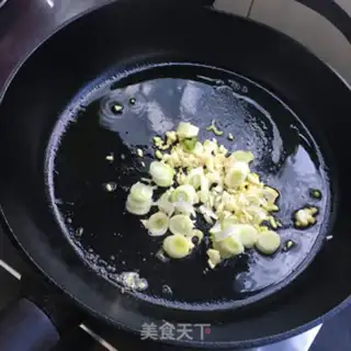 Make Celery green pepper and pork step 4