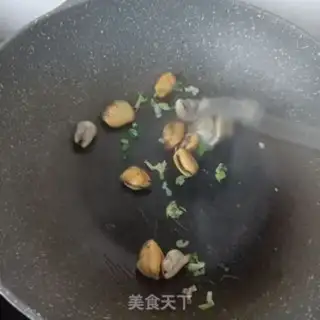 Make The mussels are swans step 8