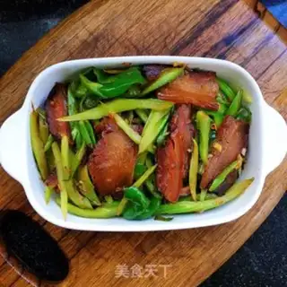 Make Celery green pepper and pork step 8