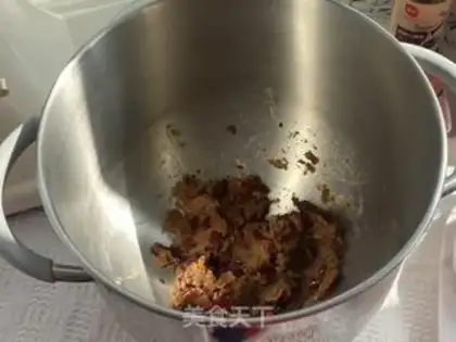 Make Golden date cake step 2
