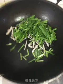 Make Scrambled cranberry step 1