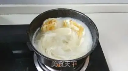 Make Pineapple noodles step 4