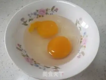 Make Onion fried goose eggs step 2