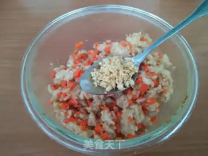 Make A salsa and rice cake step 4