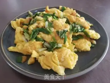 Make Onion fried goose eggs step 6