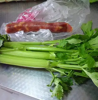 Make Weenie celery step 0