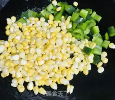 Make Corn pepper fried meat step 2