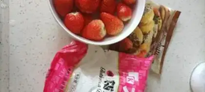 Make Strawberry Dafu step 0