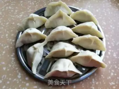 Make The fragrance meat dumplings step 10