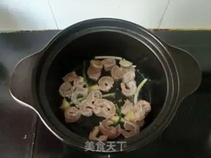 Make Egg shrimp dress with soup step 2