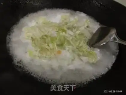 Make Pork and egg soup step 2