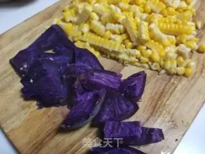 Make Low-fat fruit corn platter step 2